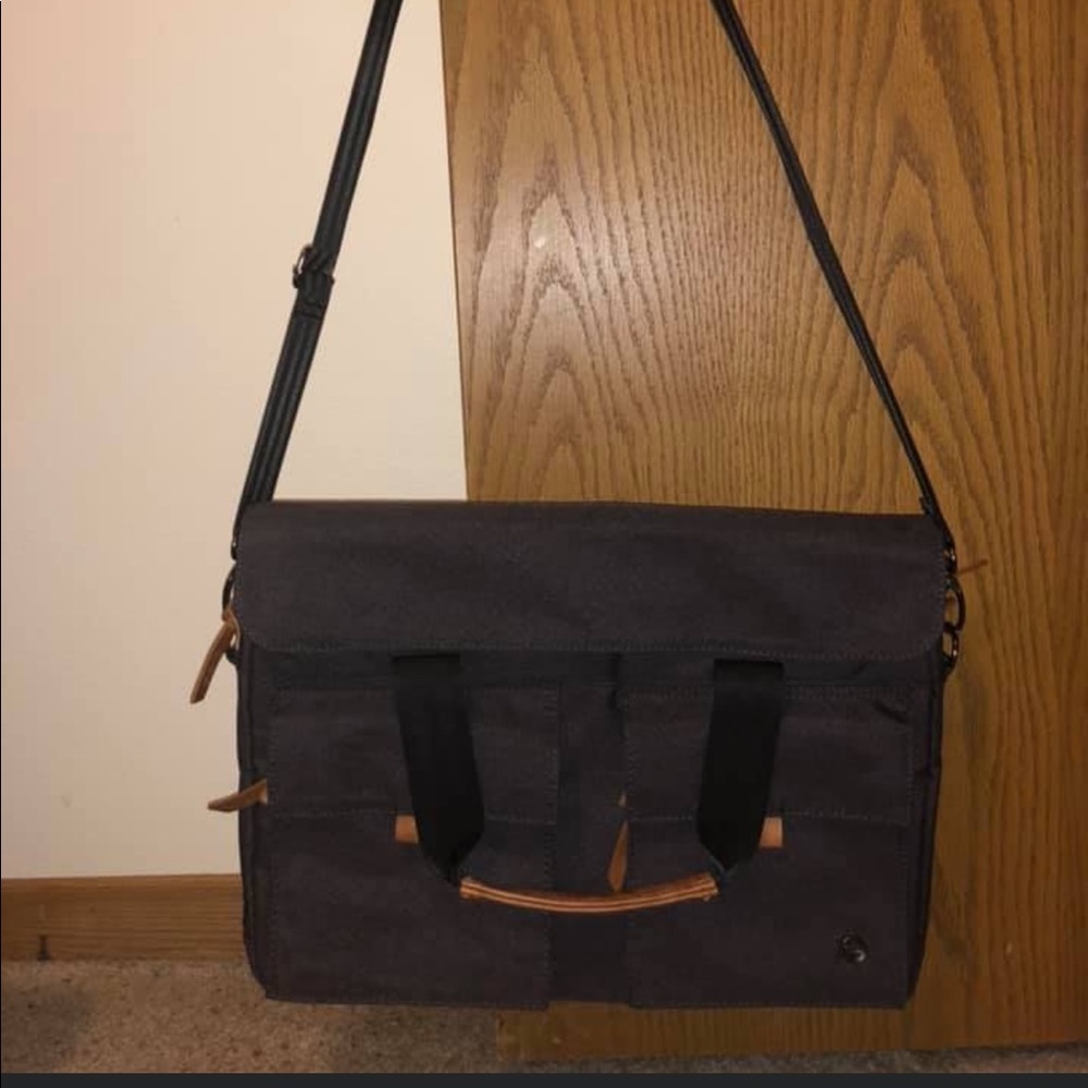 Laptop bag